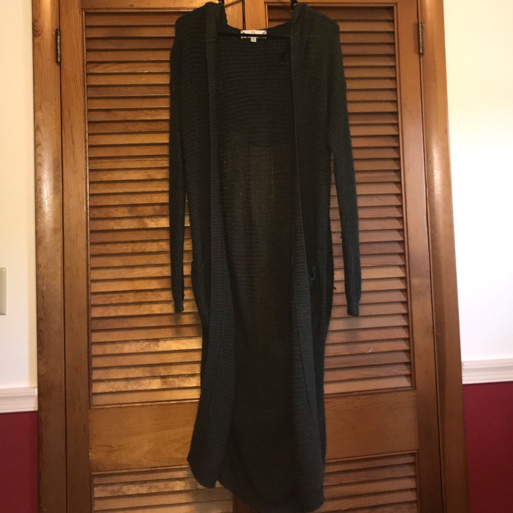 (Pink Rose) Dark Army green cardigan🌷